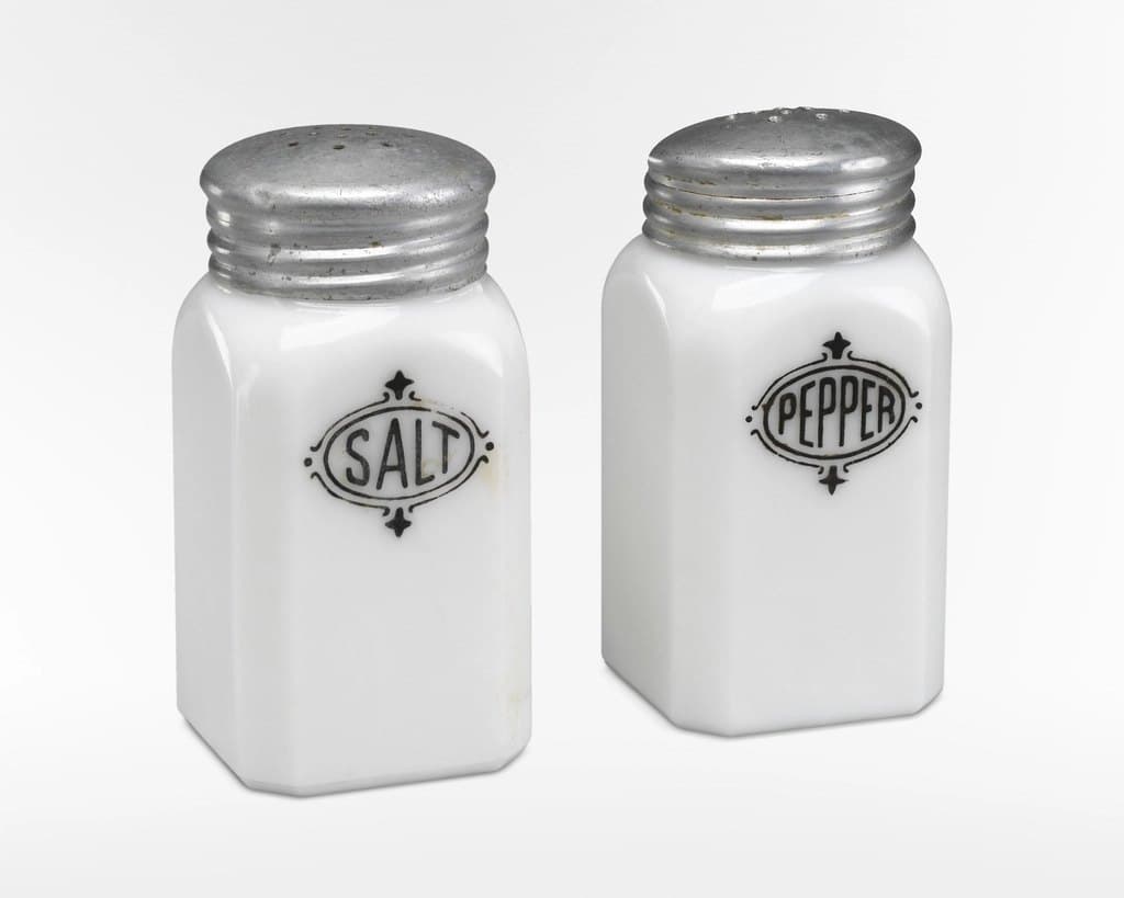 Hearthside Salt & Pepper Set